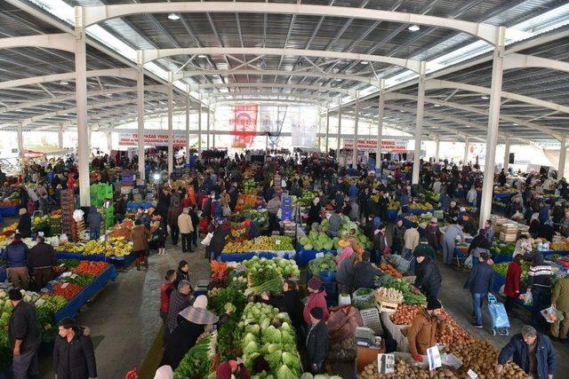 Konyaaltı&rsquo;nın En İyi Pazarcılarına Plaket 2