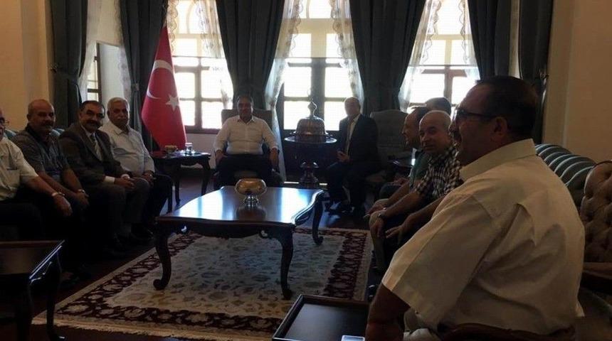 Vali Tekinarslan&rsquo;a Ziyaretler S&uuml;r&uuml;yor