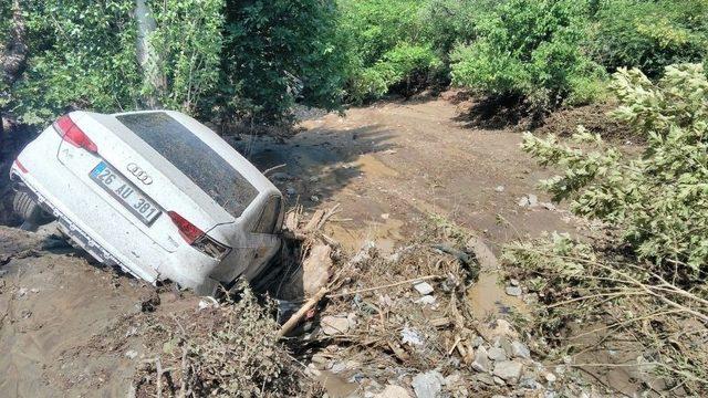 Burhaniye’deki Selde Büyük Hasar