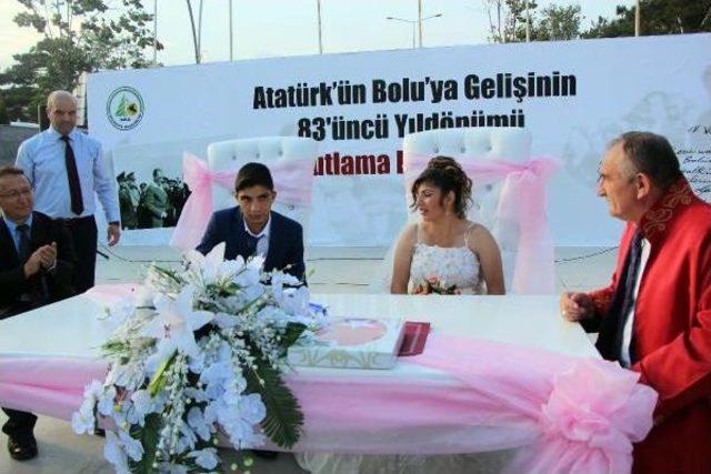 Atatürk'ün Bolu'ya Gelişinin 83'üncü Yıl Dönümünde Evlendiler
