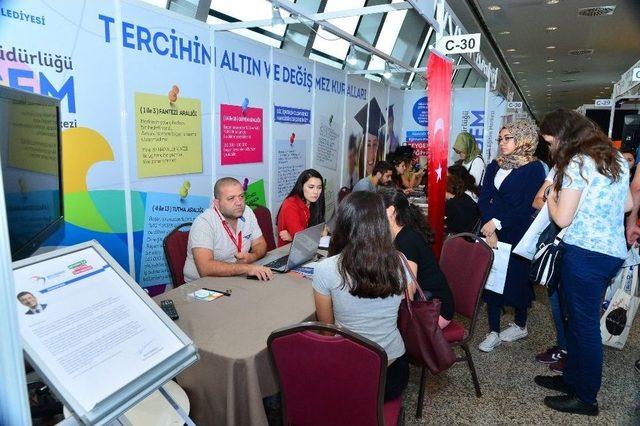 Beygem, Üniversite Tercih Fuarı’na Katılan İlk Ve Tek Belediye Kurumu Oldu 3