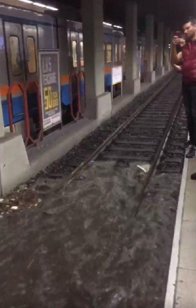 Fotoğraflar//istanbul  Yağmura Teslim;sosyal Medyada En &Ccedil;ok Paylaşılan G&ouml;r&uuml;nt&uuml; Oldu 1