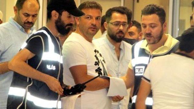 Çete Lideri, Yaralanan Babasını Götürmeye Gelmiş