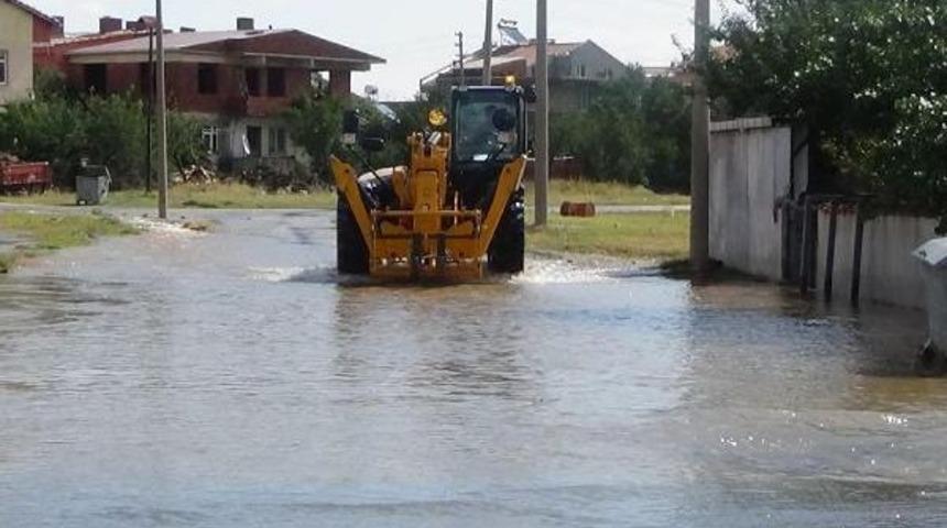 Sel, &Ccedil;anakkale'de Tahribata Neden Oldu