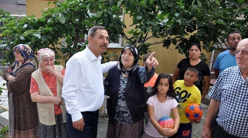 Başkan Uysal Akarca Mahallesinde Halkı Dinledi