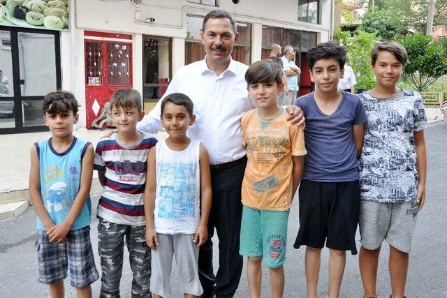 Başkan Uysal Akarca Mahallesinde Halkı Dinledi 2