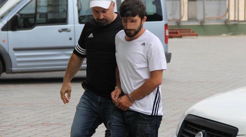 &Ouml;l&uuml;me Neden Olan Uyuşturucuyu Satan Gen&ccedil; İle Arkadaşı Tutuklandı