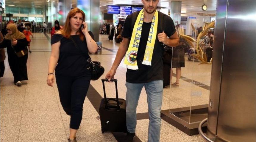 Fenerbah&ccedil;e&rsquo;nin Yeni Transferi Guduric, İstanbul&rsquo;da