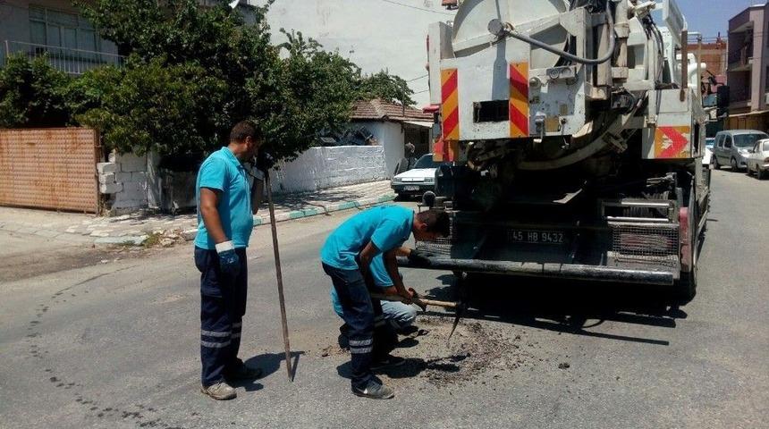 Gölmarmara’nın Ana Kanalizasyon Hattı Temizlendi