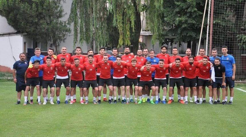 İneg&ouml;lspor Topbaşı Yaptı