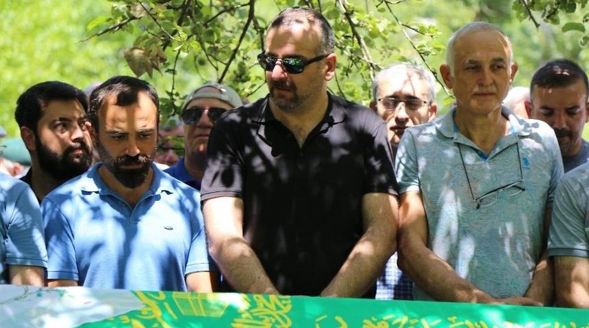 Artvin&rsquo;deki Kazada &Ouml;len Aynı Aileden 4 Kişi Toprağa Verildi