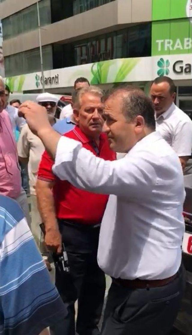 Chpli Milletvekili Pekşen İle Ortahisar Kaymakamı Arasında Yol Ortasında Park Tartışması 2