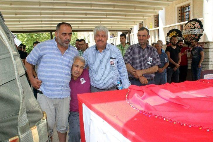 Ters Akıntıya Kapılarak Hayatını Kaybeden Astsubay Çavuş Çıldır Defnedildi G2