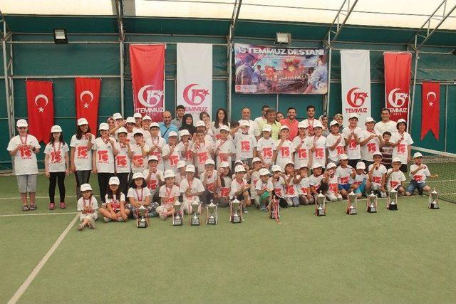 Ağrı’da 15 Temmuz Tenis Turnuvası