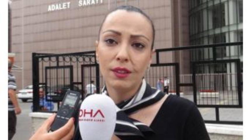 "o Cani"nin Eşi Boşanma Davası A&ccedil;tı