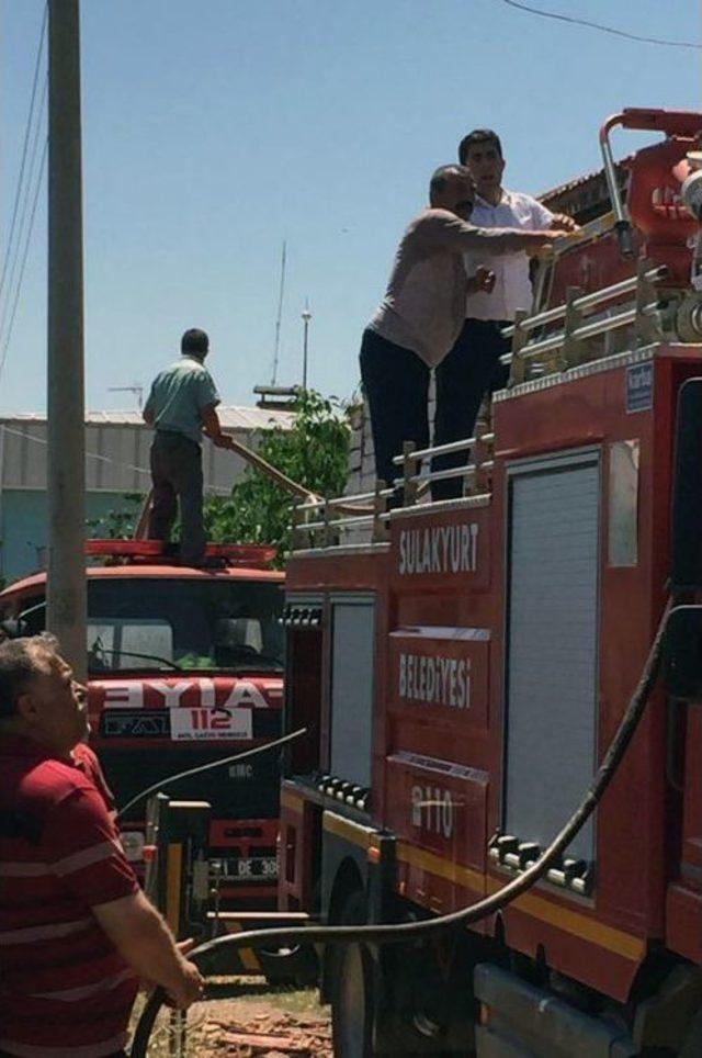 Kırıkkale’de Çıkan Yangında 4 Ev Zarar Gördü