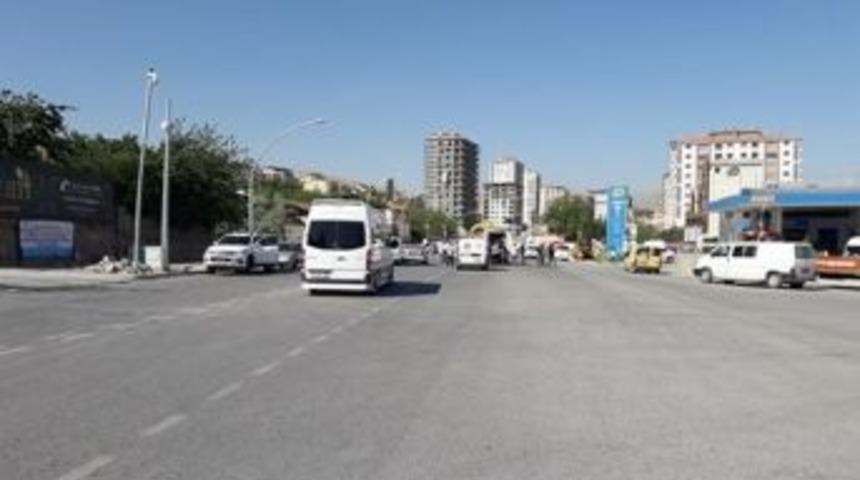 Otomobilin &Ccedil;arptı Yaşlı Adam &Ouml;ld&uuml;