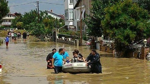 Afet Elektriksiz Bıraktı, Cihaza Bağlı Mert Botla Kurtarıldı