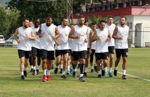 Samsunspor Teknik Direktörü Özalan: 