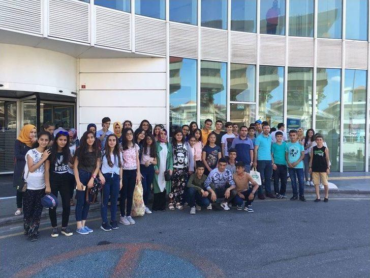 Kulp’ta Başarılı Öğrenciler Geziyle Ödüllendirildi G1