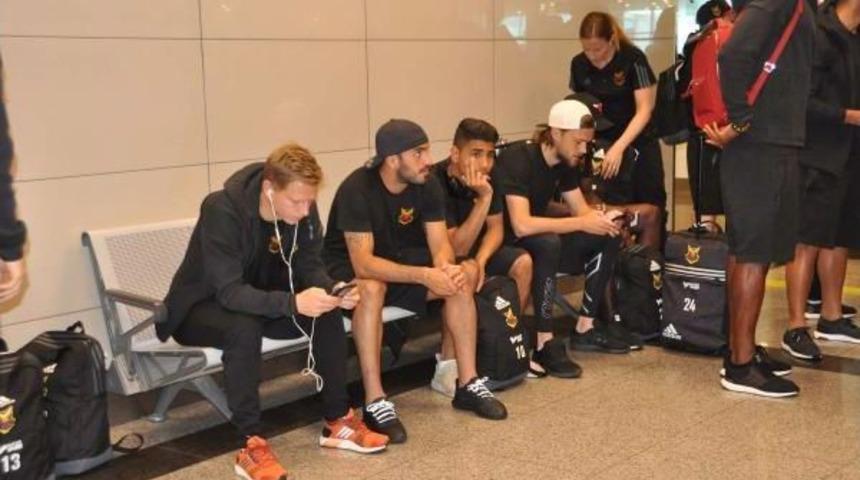 Galatasaray'ın Rakibi &Ouml;stersunds İstanbul'a Geldi