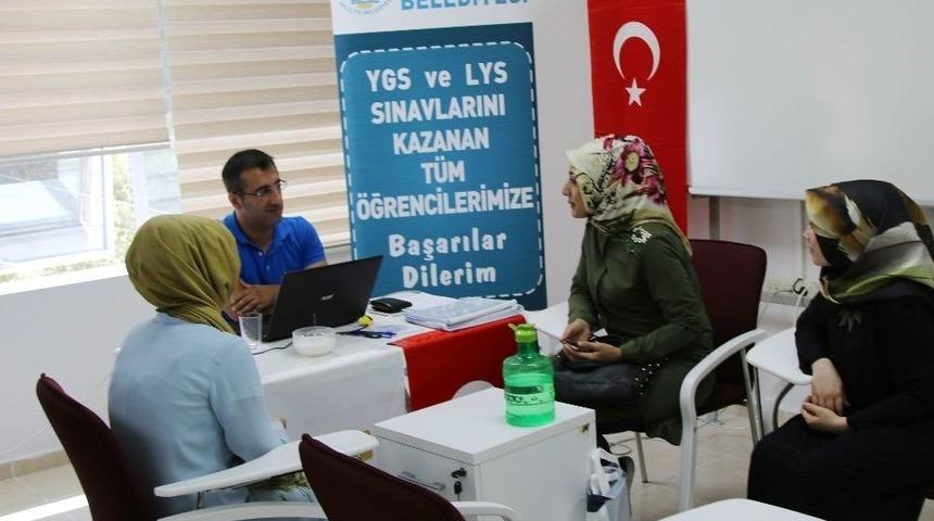 Haliliye&rsquo;den &Ouml;ğrencilere Tercih Desteği