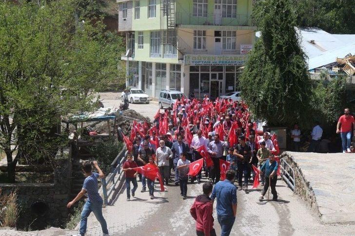 Bahçesaray’da ‘sündüs’ Şehitleri Anıldı G4