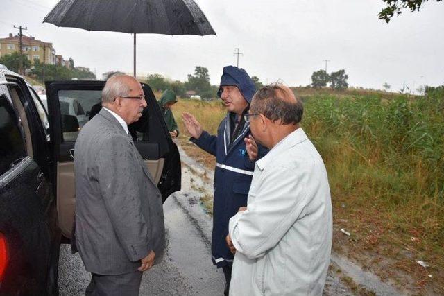 Başkan Albayrak Yağmurdan Olumsuz Etkilenen İlçeleri Gezdi