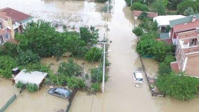 Gümüşyaka'da Sular Halen Çekilmedi