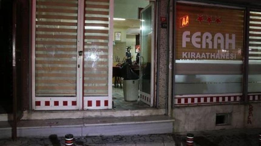 Kahvehaneye Ateş A&ccedil;ıldı: 2 Yaralı