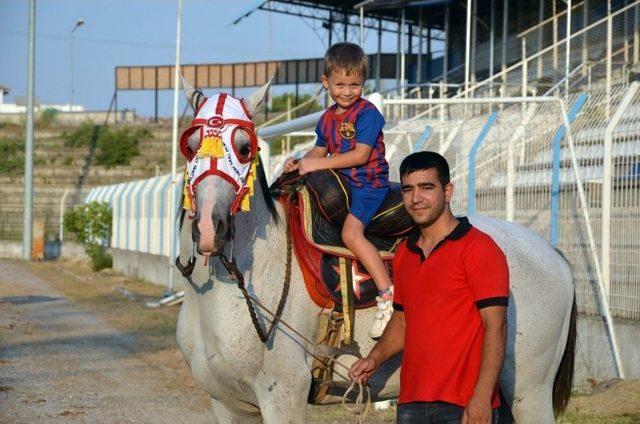 (&ouml;zel Haber) L&ouml;semi Hastası Pelin İ&ccedil;in Ata Bindiler 3