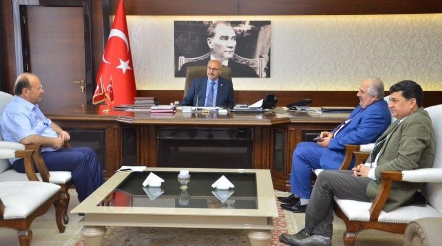 Başkan &Ouml;zakcan&rsquo;dan Vali K&ouml;şger&rsquo;e Ziyaret