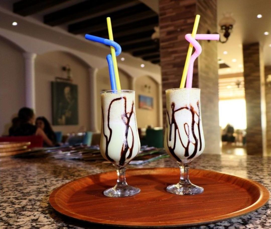 (&ouml;zel Haber) Kavurucu Adana Sıcağına &Ouml;zel &lsquo;i&ccedil;ilebilir Baklava&rsquo;