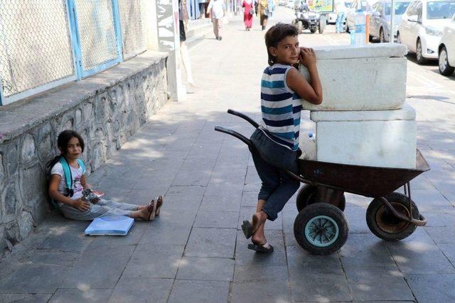 Suriyeli Çocuğa Zabıta Şiddeti