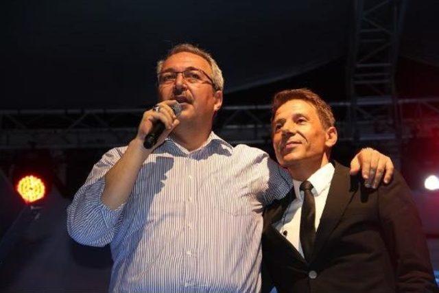 Mustafa Yıldızdoğan dan Nevşehir de Konser 3