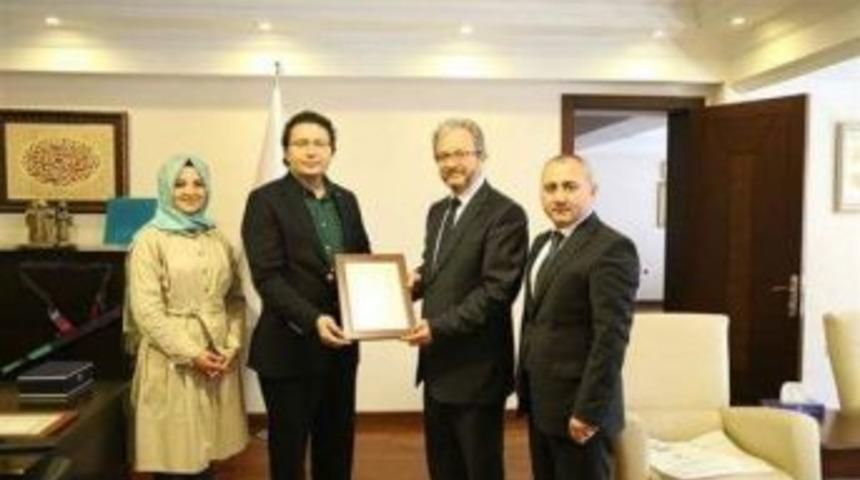 Altıntaş M&uuml;ft&uuml;l&uuml;ğ&uuml;nden &rsquo;hediyem Kur&rsquo;an Olsun&rsquo; Kampanyası