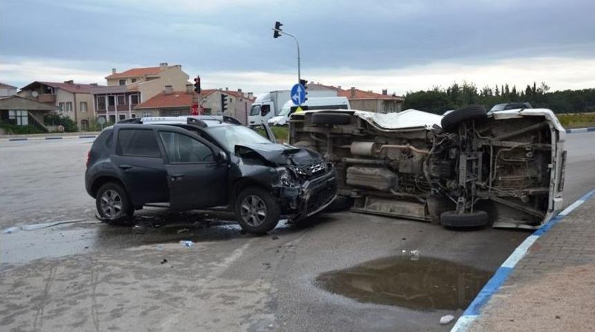 Çanakkale’de Trafik Kazası: 4 Yaralı