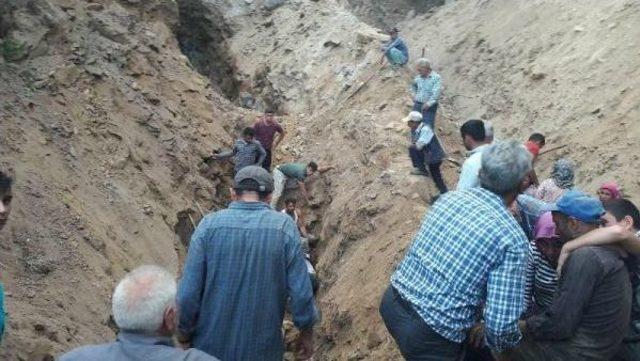 Su Ararken Göçük Altında Kalan Kayınpeder Öldü, Damat Yaralandı