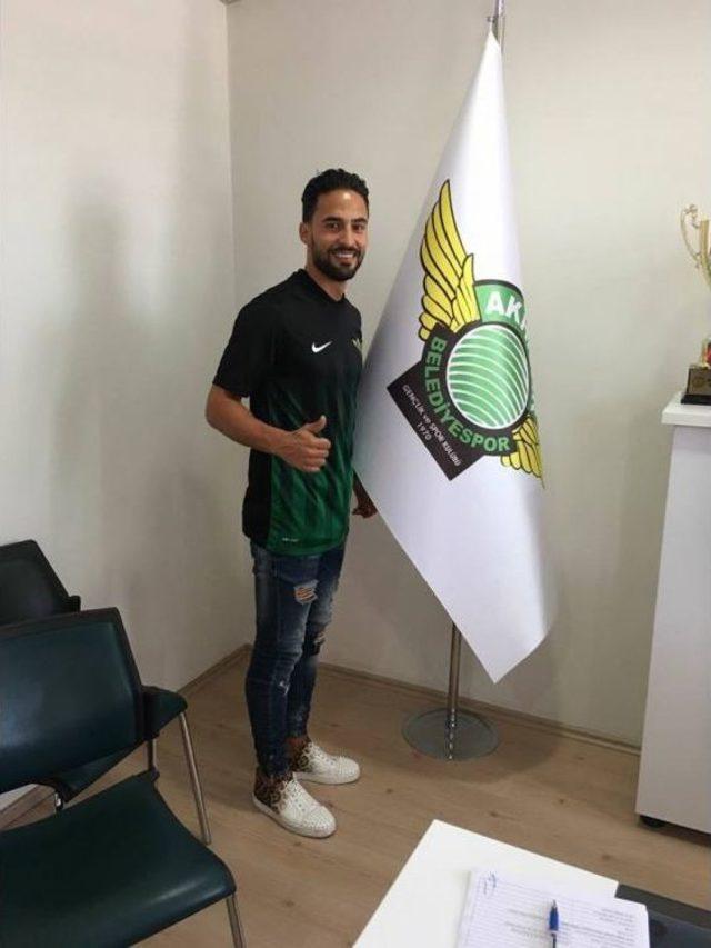 Akhisar Belediyespor’a Portekizli Sol Kanat