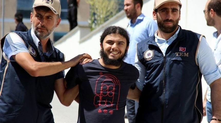 Sırıtan Deaş&rsquo;lı Da Tutuklandı