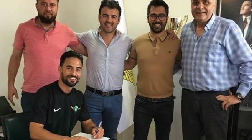 Akhisar Belediyespor'da Sol Kanat Barbosa'ya Emanet