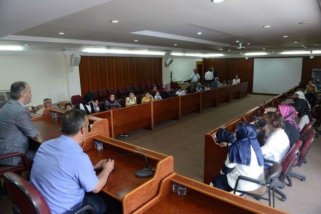 İnegöl Belediyesi Yetim Çocukları Ve Ailelerini Misafir Etti 1