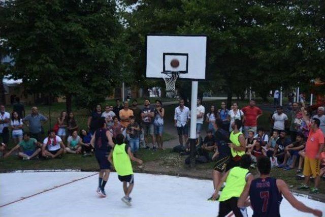 Berkay Akbaş Anısına Basketbol Turnuvası Düzenlendi