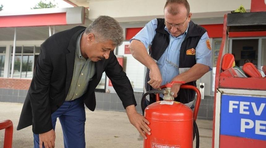 Bilecik Belediyesi İtfaiye M&uuml;d&uuml;rl&uuml;ğ&uuml;nden Benzin İstasyonu Denetimleri