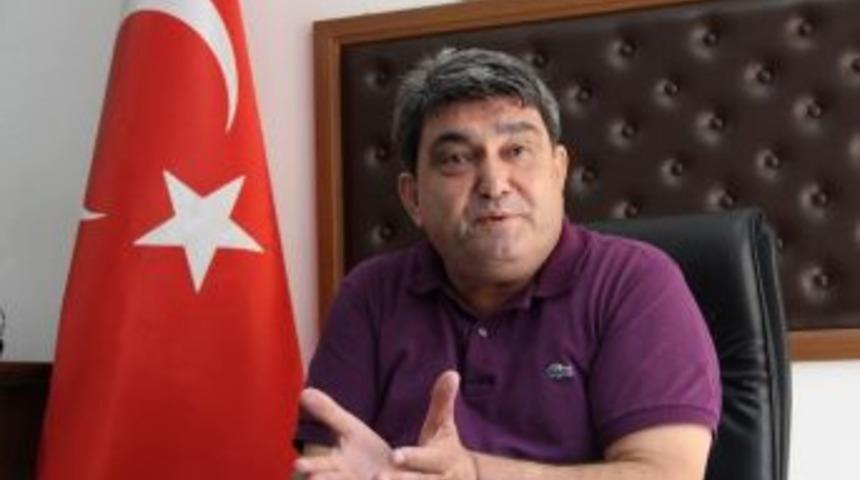 (&ouml;zel Haber) Mersin&rsquo;de Prof. Karatay&rsquo;a Domates Tepkisi B&uuml;y&uuml;yor