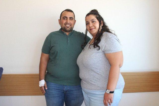 130&rsquo;ar Kiloluk &Ccedil;ift, Fazla Kilolarından T&uuml;p Mide Ameliyatı İle Kurtuluyor 2