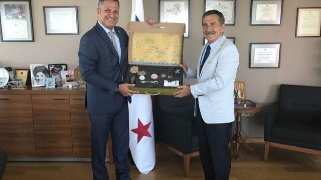 Başkan Ataç’tan Büyükelçi Corona’ya Ziyaret