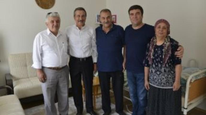 Başkan Ata&ccedil;&rsquo;tan Ge&ccedil;miş Olsun Ziyareti