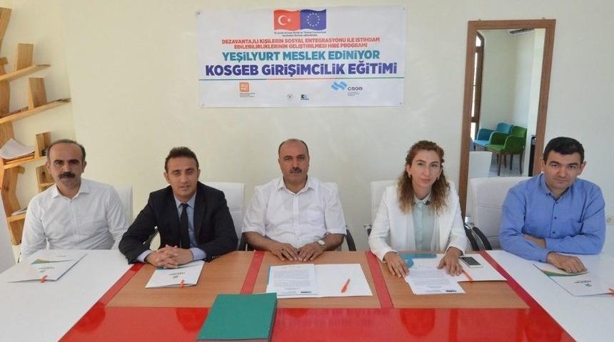 Yeşilyurt&rsquo;ta Uygulamalı Girişimcilik Kursu İ&ccedil;in Protokol İmzalandı
