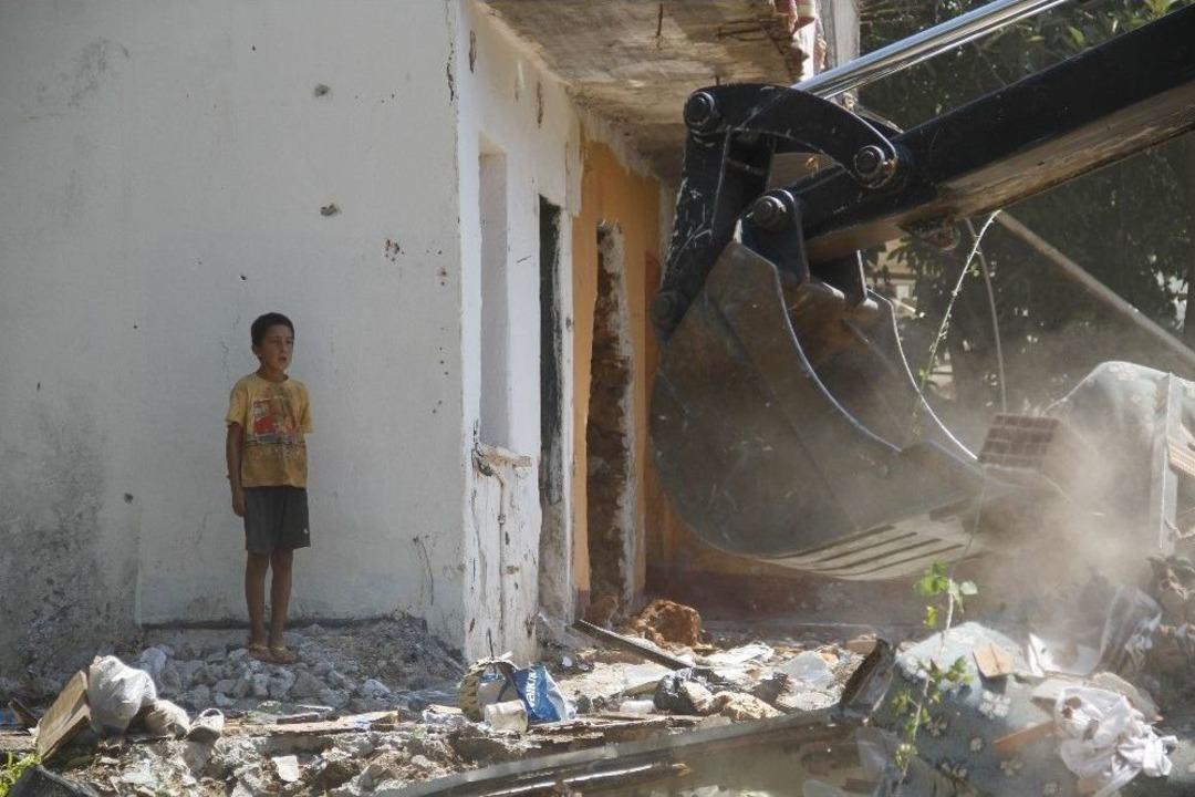 5 Evden 38 Kamyon &Ccedil;&ouml;p &Ccedil;ıktı